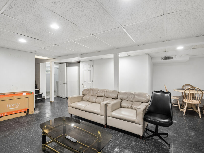 1418 N Waller Avenue Chicago IL 60651