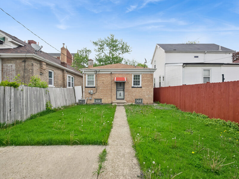 1418 N Waller Avenue Chicago IL 60651