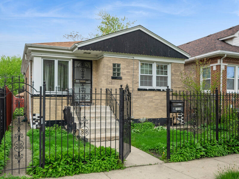1418 N Waller Avenue Chicago IL 60651