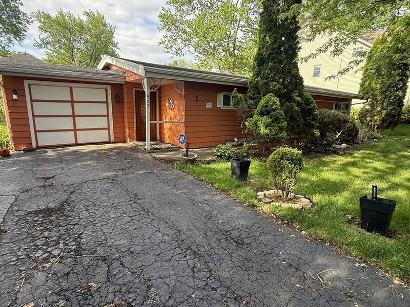 22 Cherry Lane Glen Ellyn IL 60137