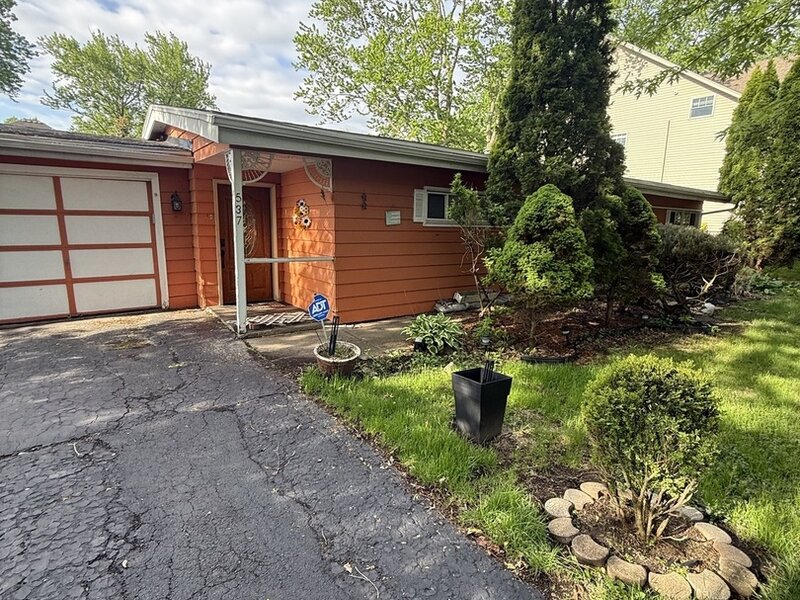 22 Cherry Lane Glen Ellyn IL 60137