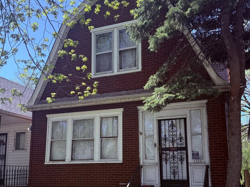 7930 S Muskegon Avenue Chicago IL 60617