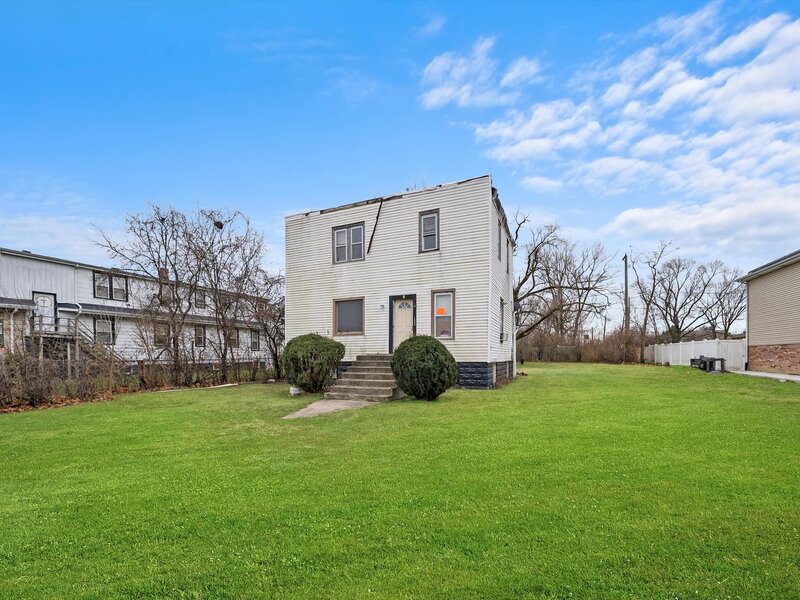 1905 W 142nd Street Dixmoor IL 60426
