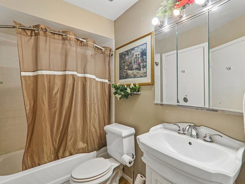 1308 Inverrary Lane Palatine IL 60074