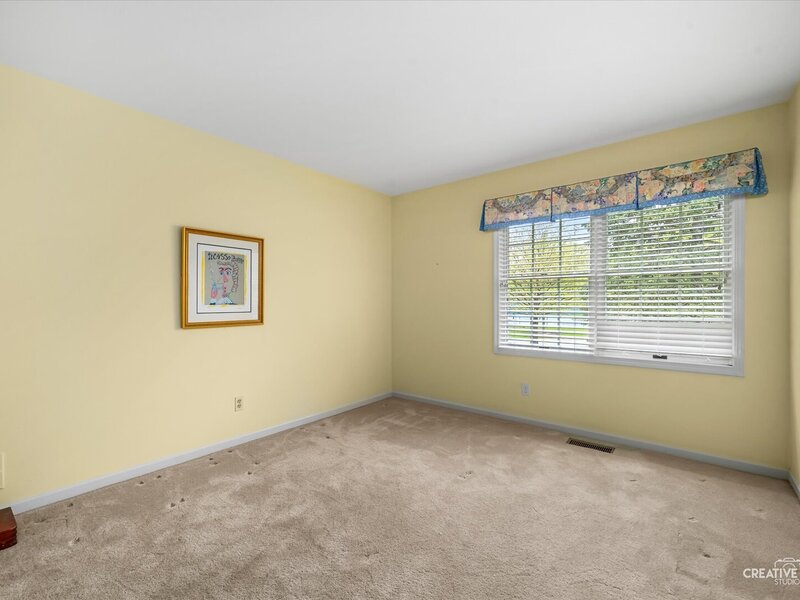 1 Glengarry Lane Sugar Grove IL 60554