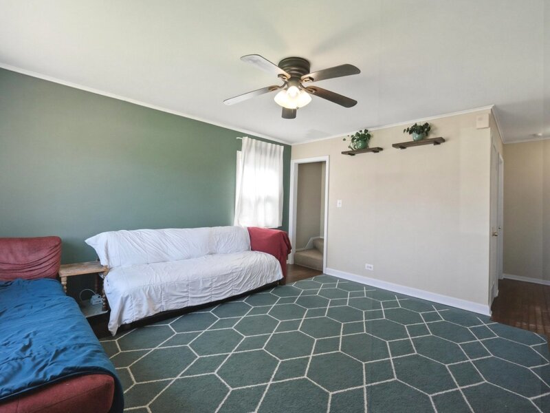 114 Geneva Avenue Bellwood IL 60104