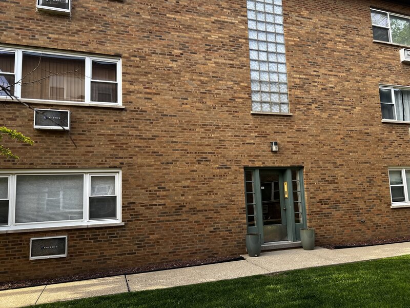 214 S Oak Park Avenue Oak Park IL 60302