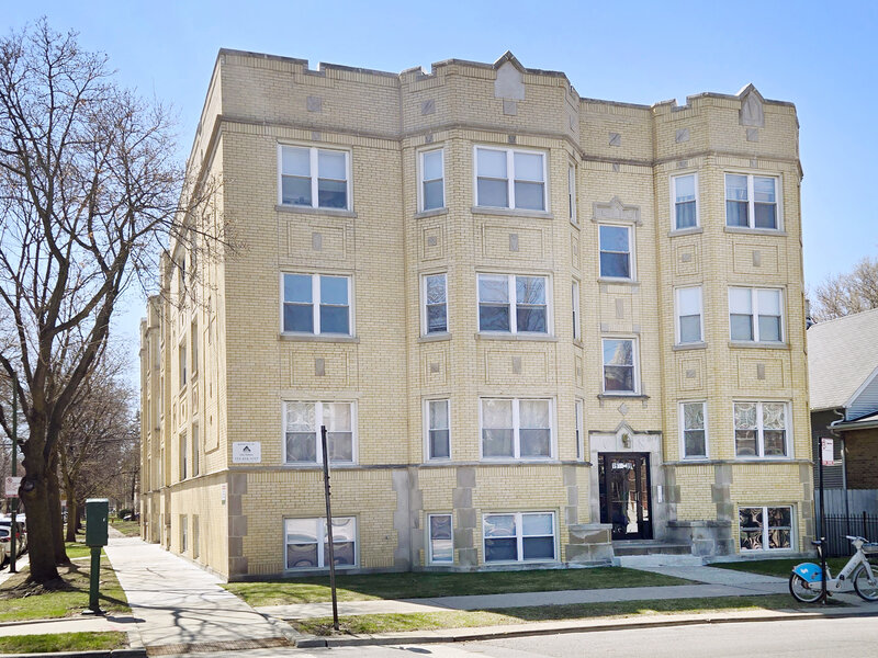 1937 W Granville Avenue Chicago IL 60660