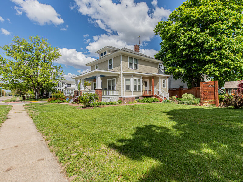 225 W Central Avenue Princeton IL 61356