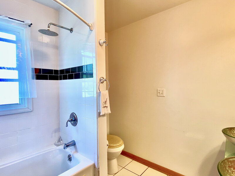 1633 E 93rd Street Chicago IL 60617