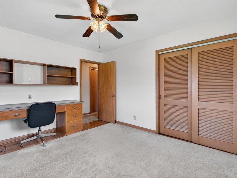 1301 Sherwood Place Joliet IL 60435