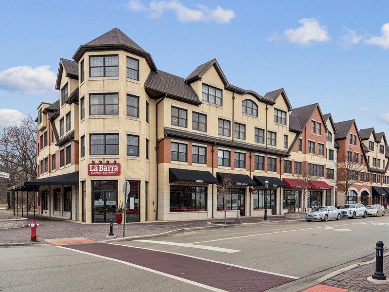 10 E Burlington Street Riverside IL 60546