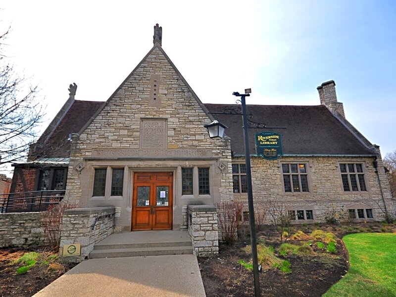 10 E Burlington Street Riverside IL 60546