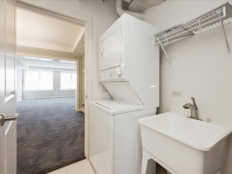 10 E Burlington Street Riverside IL 60546