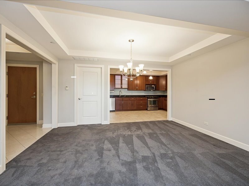 10 E Burlington Street Riverside IL 60546