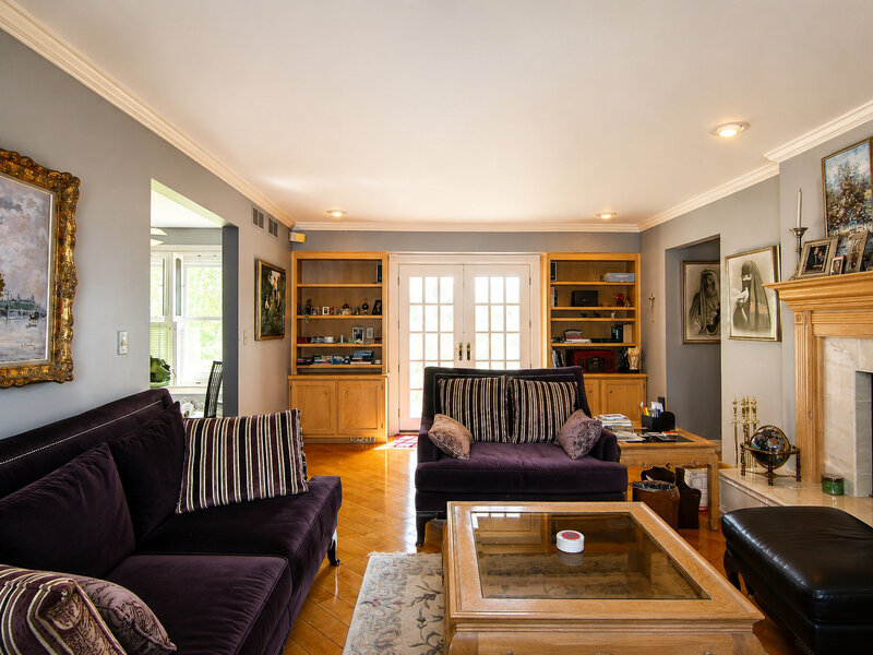 6319 Briar Road Willowbrook IL 60527