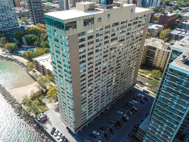 6301 N Sheridan Road Chicago IL 60660