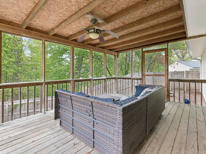 571 26th Avenue Court East Moline IL 61244
