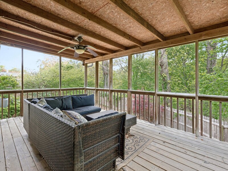 571 26th Avenue Court East Moline IL 61244