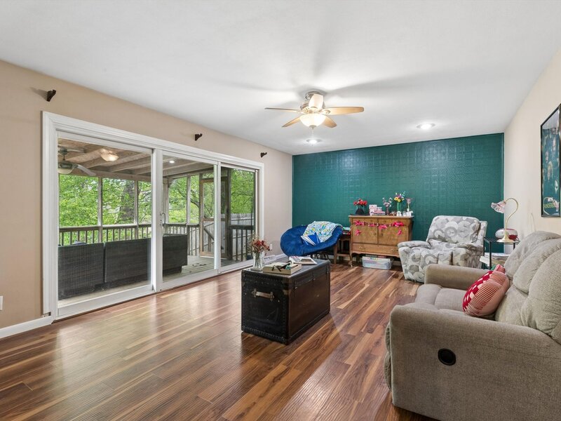 571 26th Avenue Court East Moline IL 61244