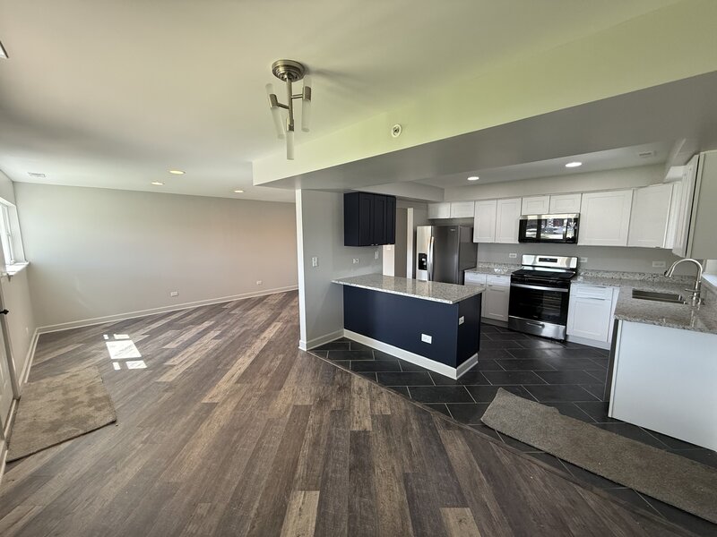 406 Sauk Trail Park Forest IL 60466