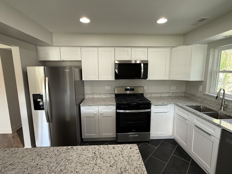 406 Sauk Trail Park Forest IL 60466