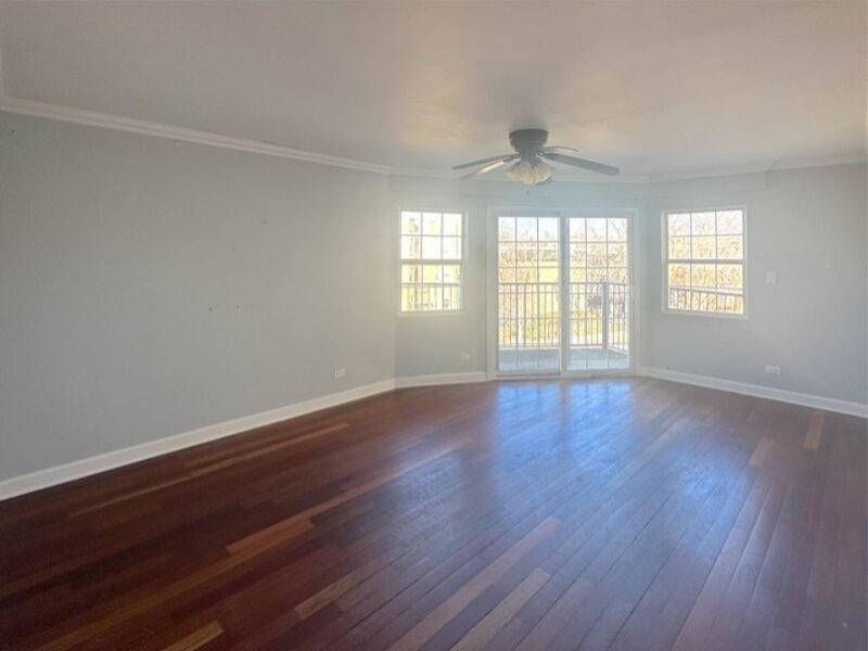 1939 W Pratt Boulevard Chicago IL 60626