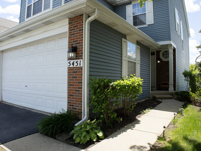 5451 Elizabeth Place Rolling Meadows IL 60008