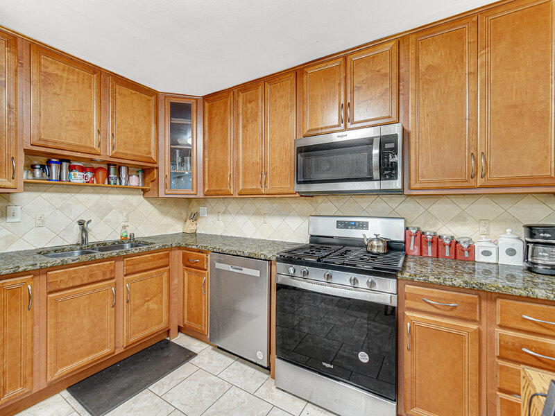 9351 Ladybird Lane Des Plaines IL 60016