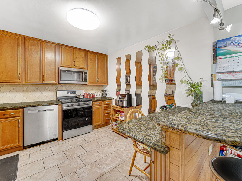 9351 Ladybird Lane Des Plaines IL 60016