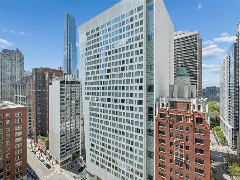 57 E Delaware Place Chicago IL 60611