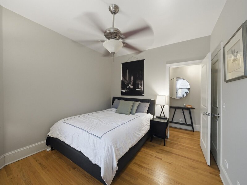 7633 N Greenview Avenue Chicago IL 60626