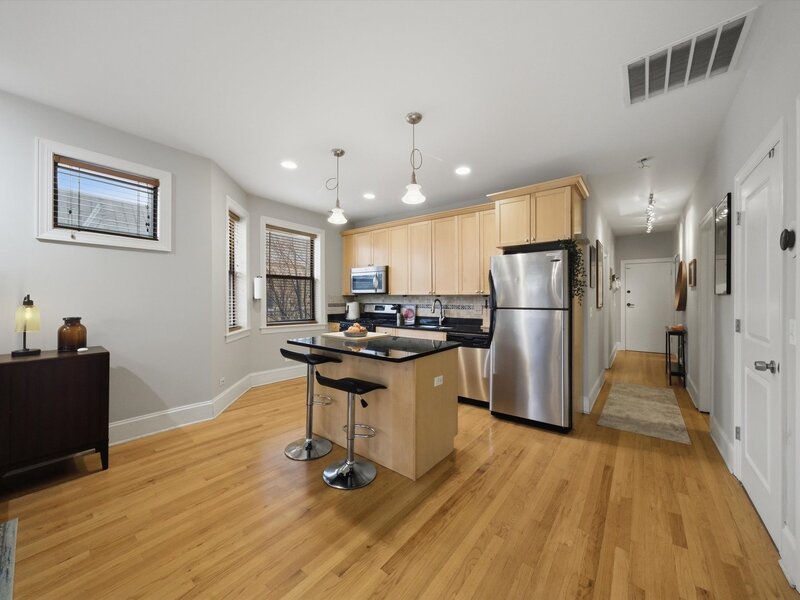 7633 N Greenview Avenue Chicago IL 60626