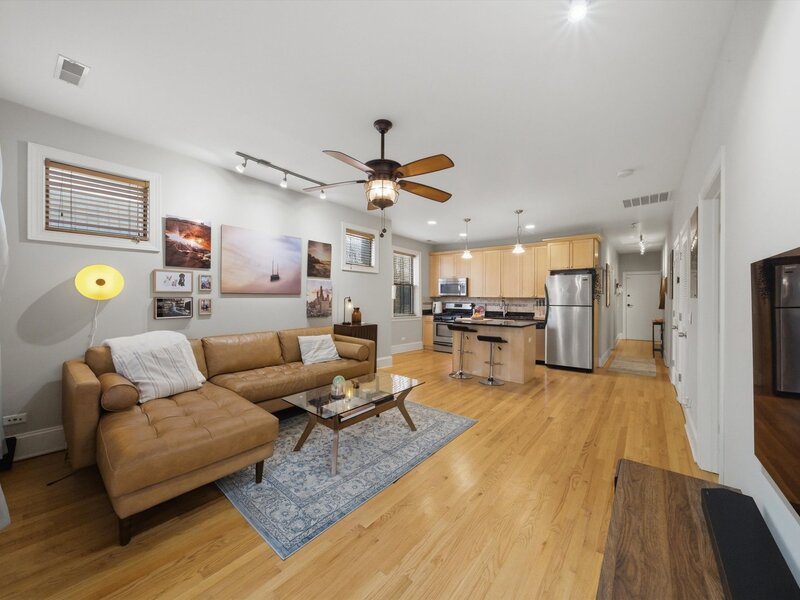 7633 N Greenview Avenue Chicago IL 60626