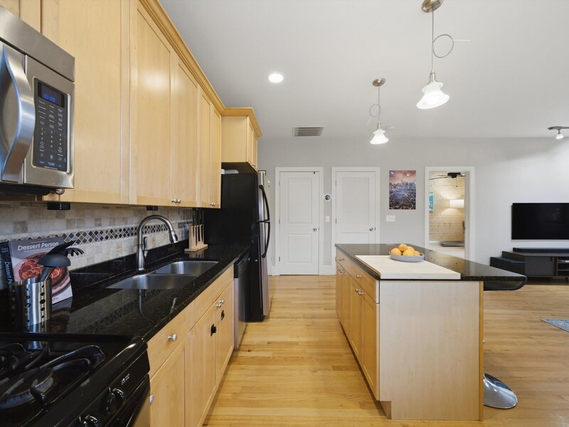 7633 N Greenview Avenue Chicago IL 60626