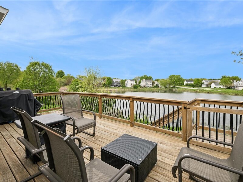 1068 N Camden Lane South Elgin IL 60177