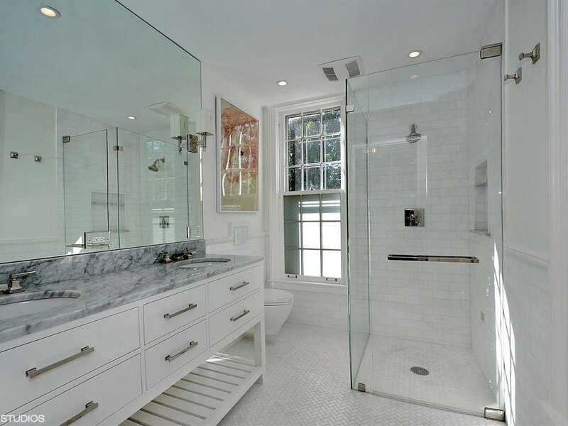 62 Woodley Road Winnetka IL 60093