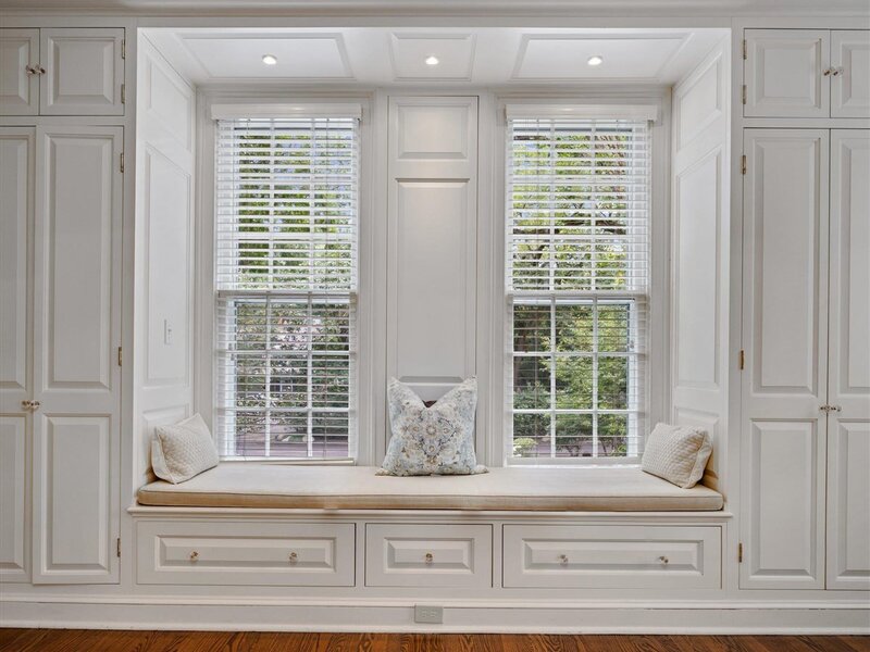 62 Woodley Road Winnetka IL 60093