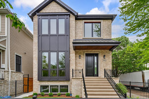 Photo of 2429 N Rockwell Street Chicago IL 60647