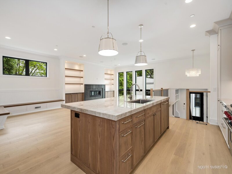 2429 N Rockwell Street Chicago IL 60647