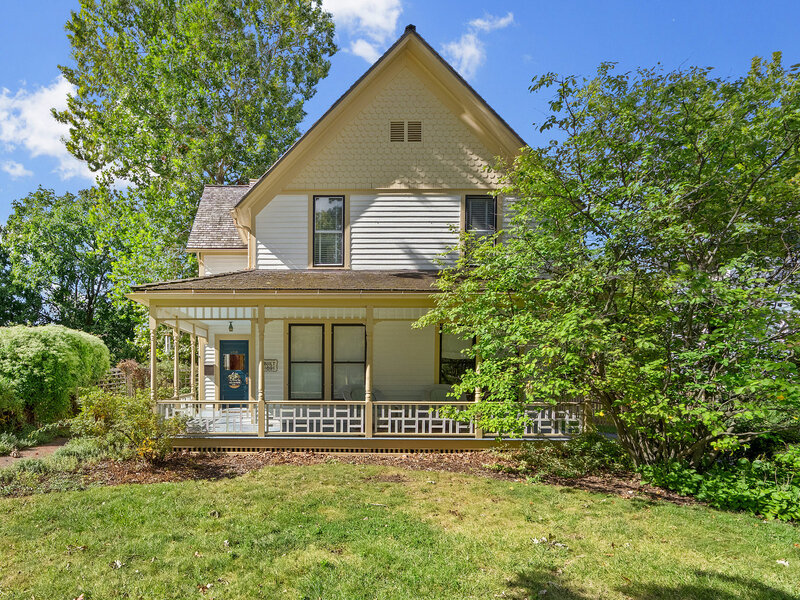 4816 Linscott Avenue Downers Grove IL 60515