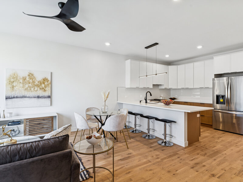 4208 S Calumet Avenue Chicago IL 60653