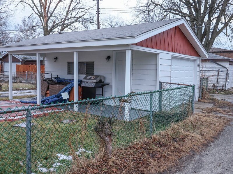 15333 Grant Street Dolton IL 60419