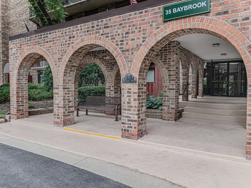 35 S Baybrook Drive Palatine IL 60074