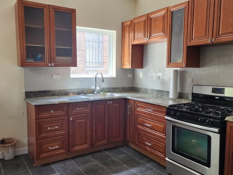 435 W Winneconna Parkway Chicago IL 60620