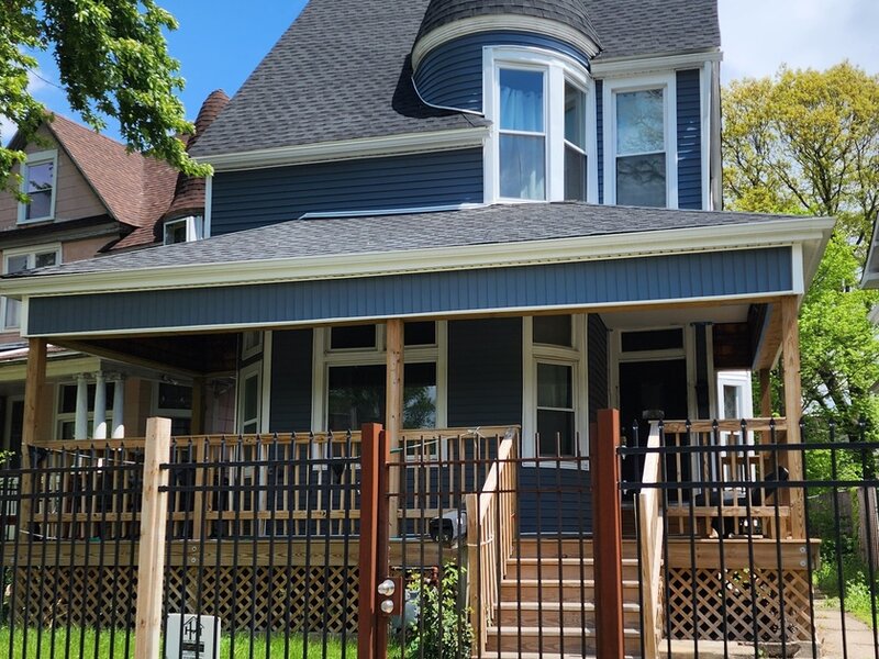 435 W Winneconna Parkway Chicago IL 60620