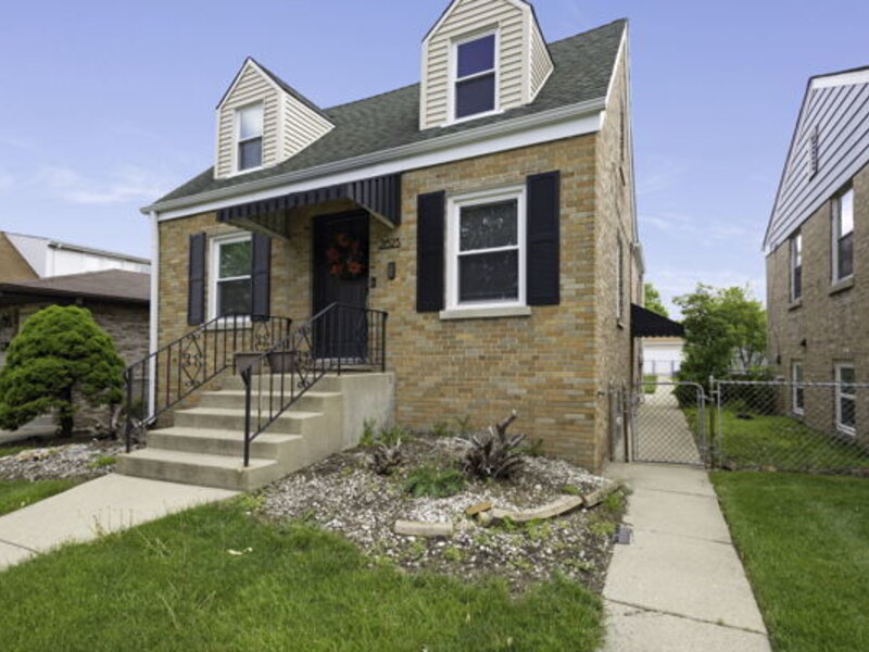 2623 Rhodes Avenue River Grove IL 60171