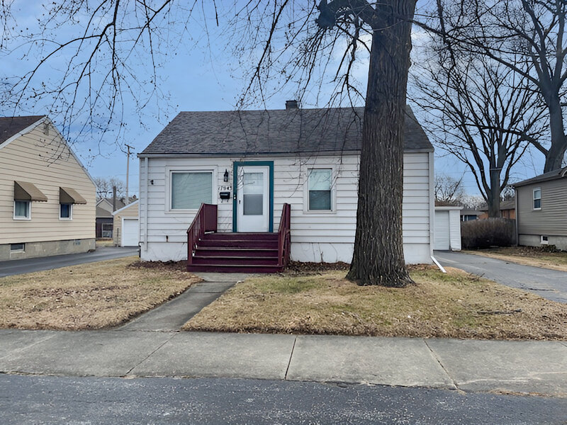 17943 Ridgewood Avenue Lansing IL 60438