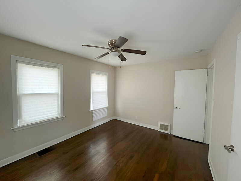 17943 Ridgewood Avenue Lansing IL 60438
