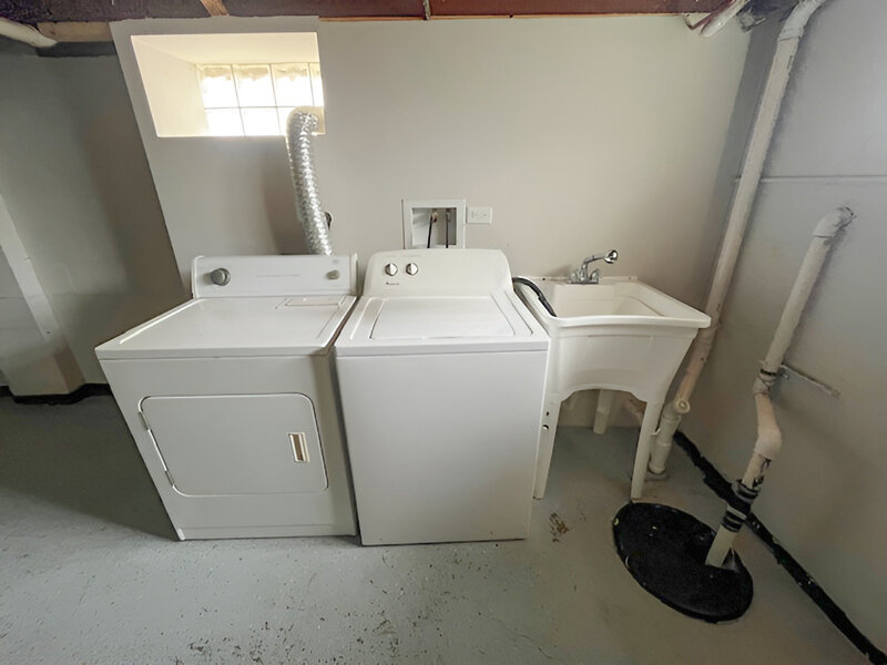 17943 Ridgewood Avenue Lansing IL 60438